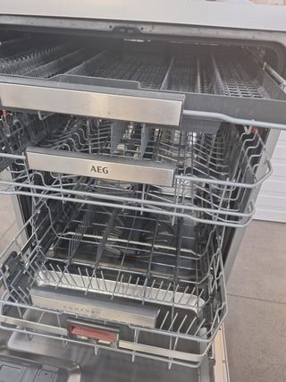 AEG LAVAVAJILLAS 14 CUB 60CM