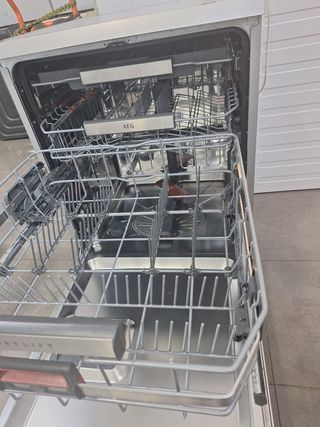 AEG LAVAVAJILLAS 14 CUB 60CM