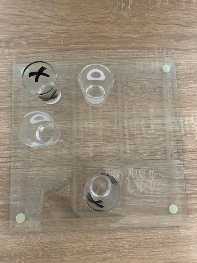 Tres en raya chupitos