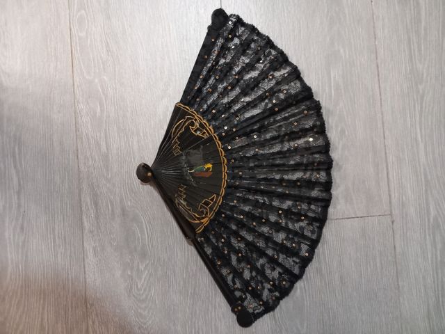 Abanico con motivos taurinos