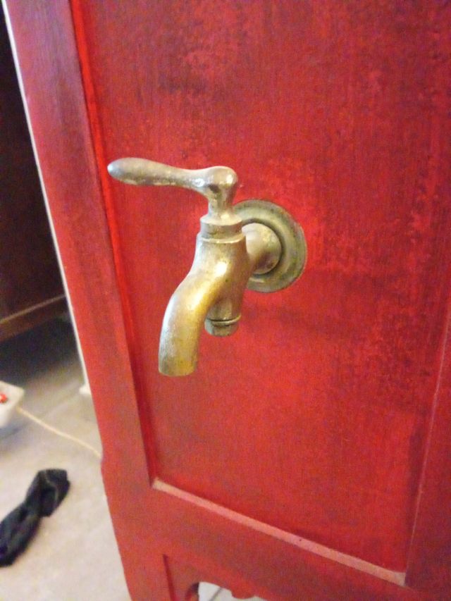 Nevera antigua restaurada