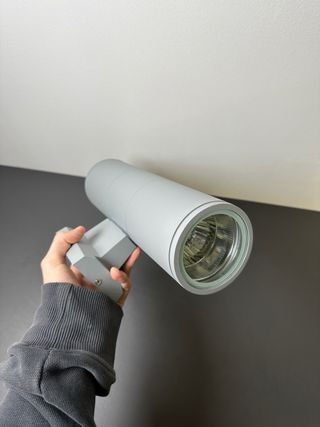 Lampada da esterno grigia