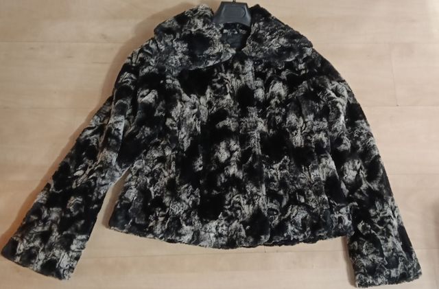 Abrigo corto de pelo