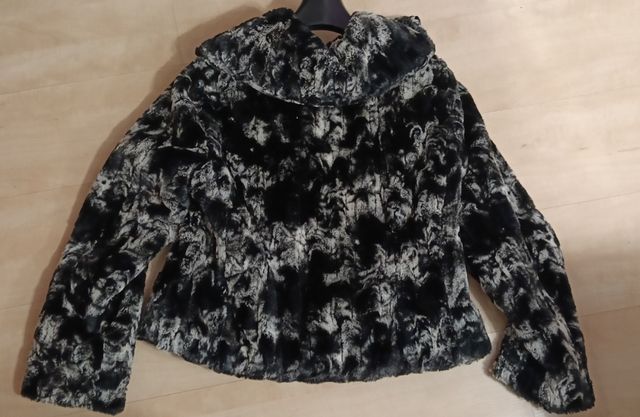 Abrigo corto de pelo