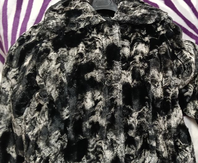 Abrigo corto de pelo