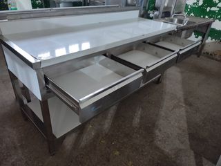 MESA ACERO INOX CON CAJONES 1'8M