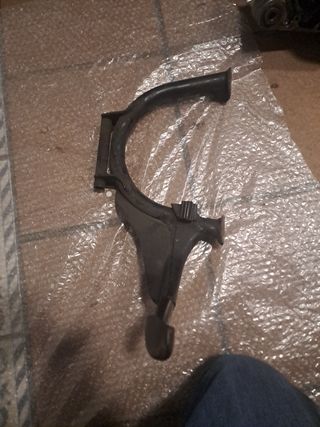 Caballete cental Honda Forza