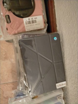 20 fundas variadas de Ipad