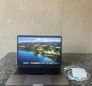 Apple Macbook Pro 2017 13 pulg, 8gb / 512gb ssd