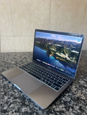 Apple Macbook Pro 2017 13 pulg, 8gb / 512gb ssd
