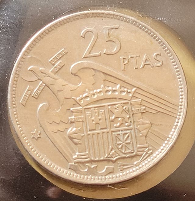 Monedas: 25 pesetas 1957