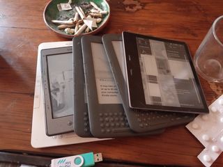 5 Kindle, non include l'Oasis