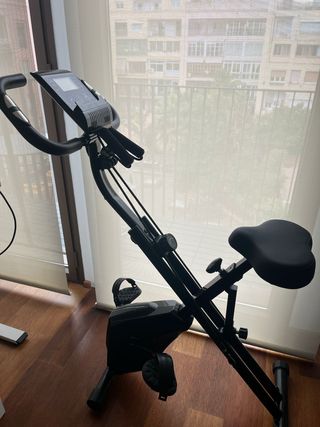 Bicicleta estática plegable