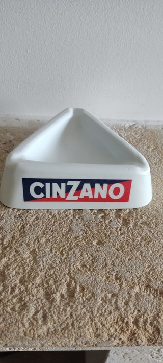 Cenicero Cinzano 