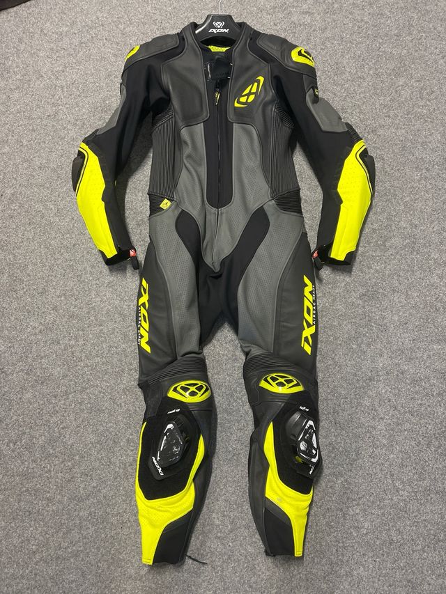 Mono 1 pieza Ixon Vendetta Evo talla M FLUOR