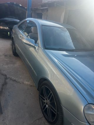 Mercedes-Benz  CLK 2003