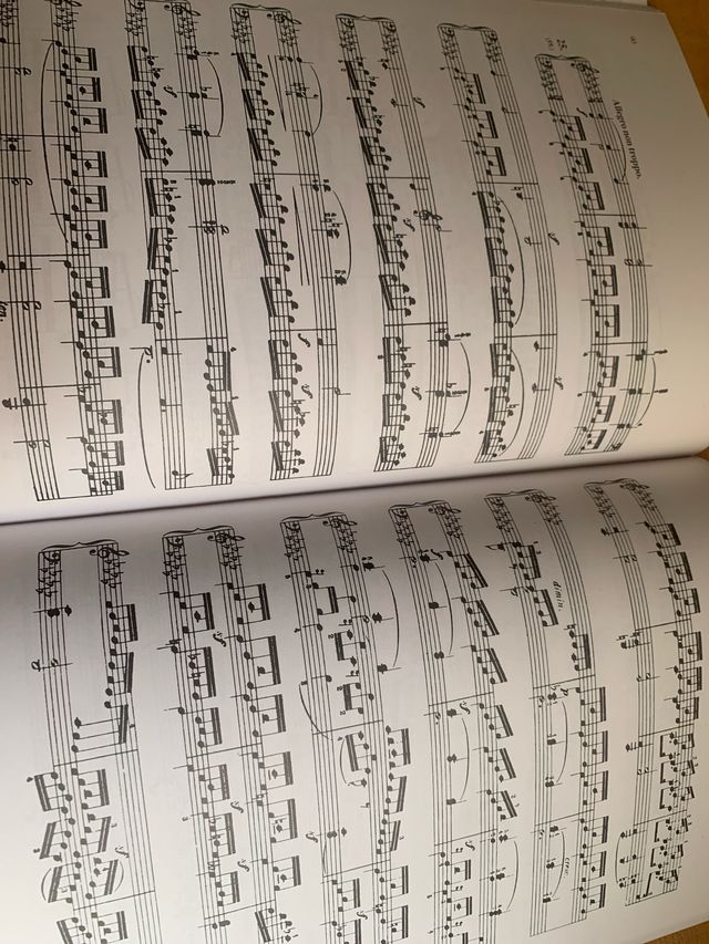 Libro ejercicios piano de Clementi