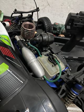 Auto a scoppio rc kyosho drt