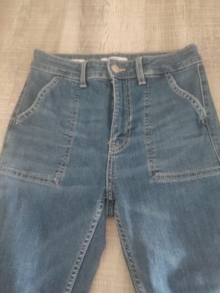 Pantalón tejano de mujer