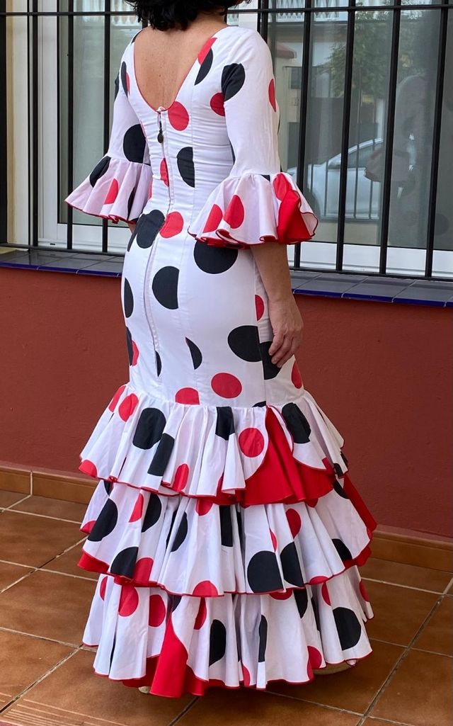 Traje de flamenca. Talla 38