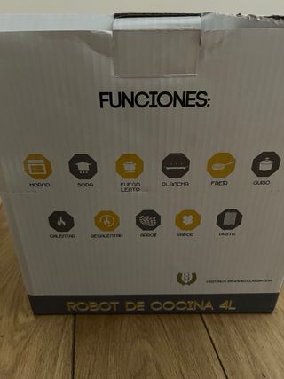Robot cocina a estrenar