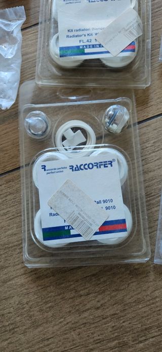 Accessori per termosifoni in alluminio