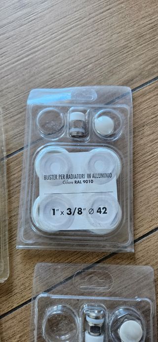 Accessori per termosifoni in alluminio