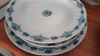 Vajilla Pontesa 56 piezas. Sólo venta en persona.