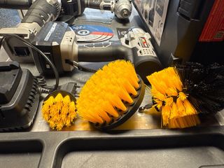 Pistola impacto Amolador y Atornillador