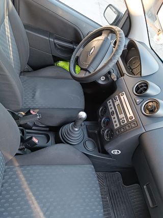Ford Fiesta 2003