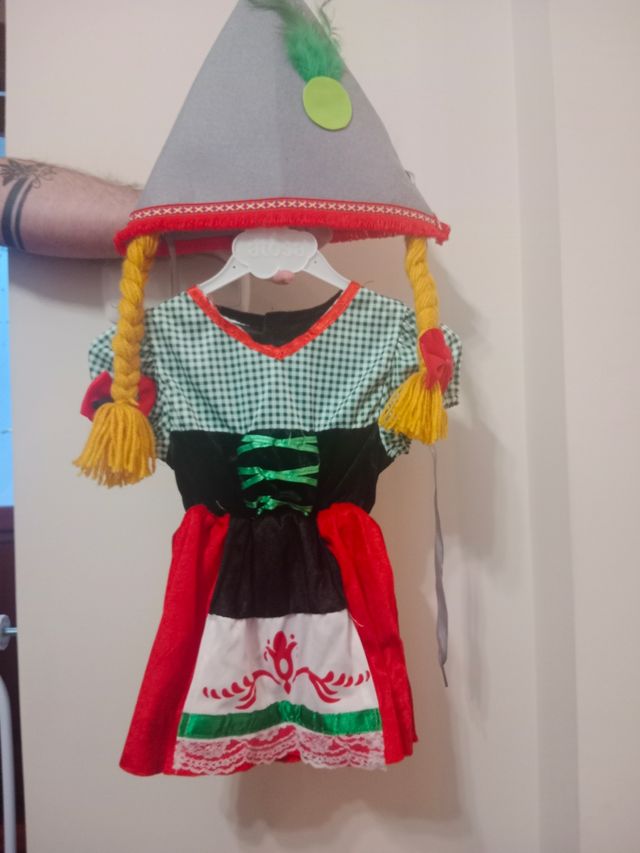 Disfraz tirolesa.