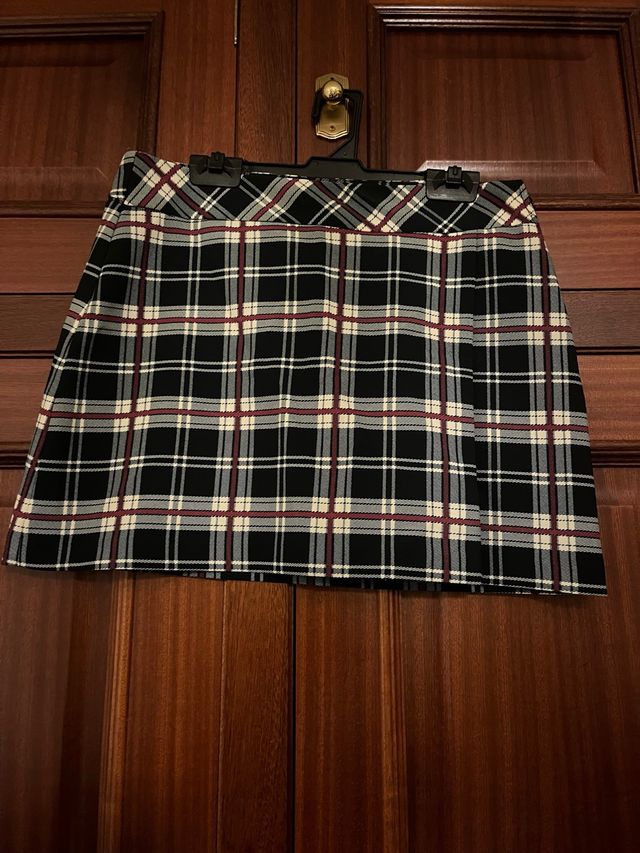 Mini falda de cuadros. Talla 38.