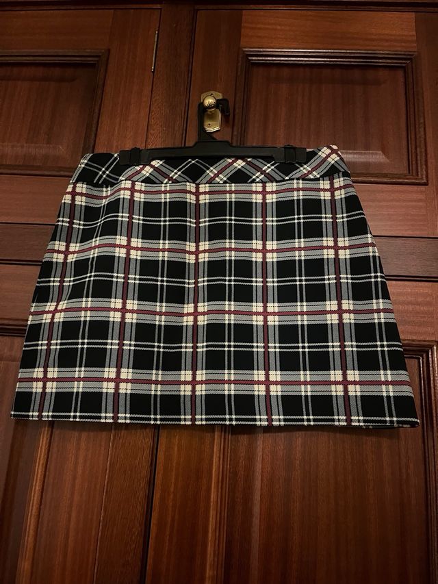 Mini falda de cuadros. Talla 38.