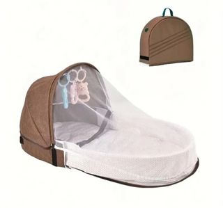 Cuna plegable con colchón y mosquitera.NUEVA.BEIGE