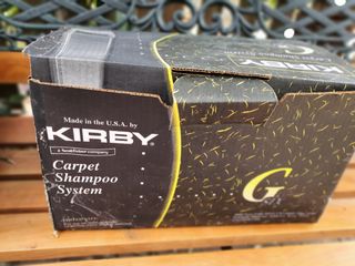 Aspiradora Kirby G Six con varios accesorios