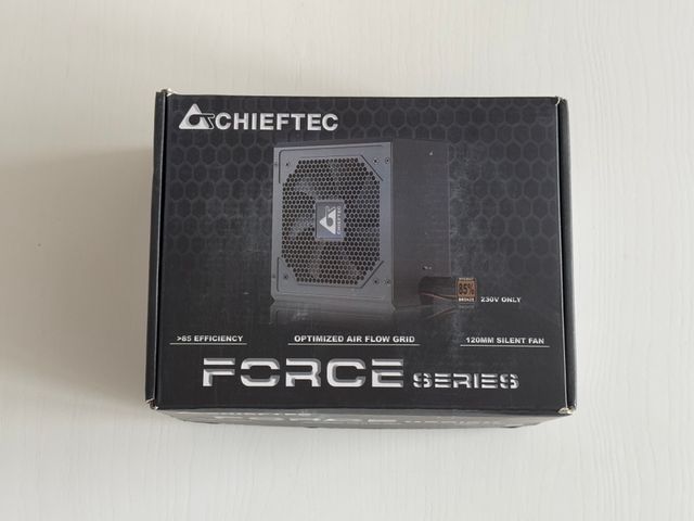 Fuente de alimentación Chieftec CPS-750S 750W