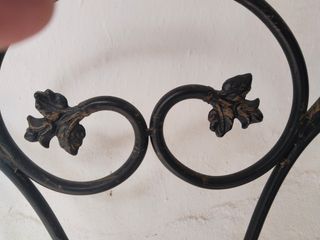 Cabecero de forja