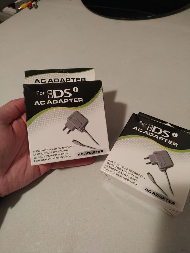 Nuovo caricabatterie per Nintendo DSi