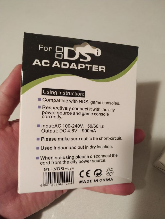 Nuovo caricabatterie per Nintendo DSi