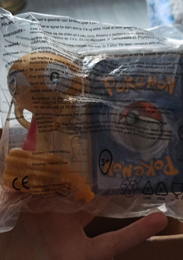 Pokemon Scraggy non aperto e altro