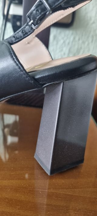 Zapatos salon piel 