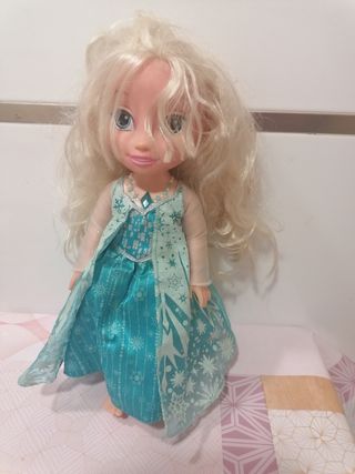 NIÑAS:MUÑECA ELSA DE FROZEN CON MÚSICA 