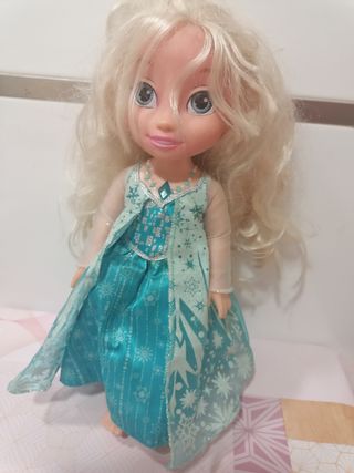 NIÑAS:MUÑECA ELSA DE FROZEN CON MÚSICA 
