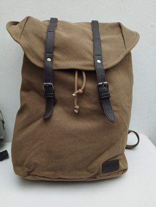 Mochila descatalogada pull and bear