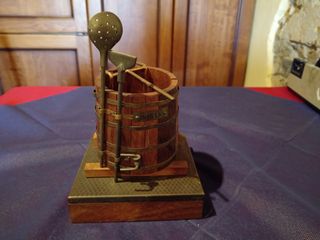 Soprammobili a forma di tino