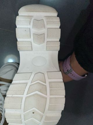 Botas da marca Dropp