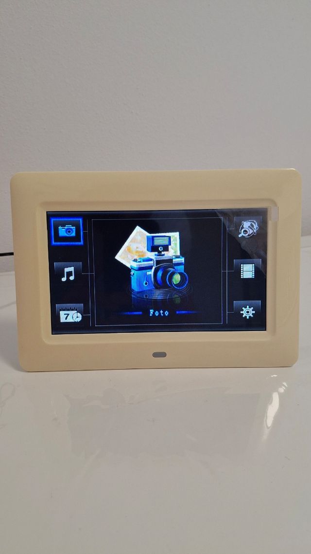 Cornice digitale Dikom