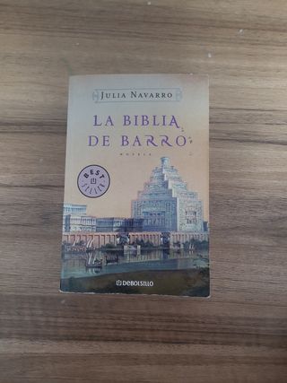 La Biblia de Barro / The Bible of Clay (Spanish Edition)