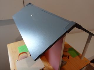 Casa de muñecas de madera