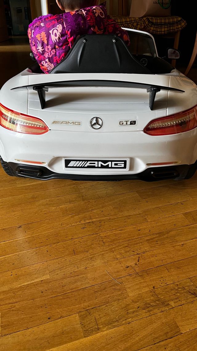 Cochecito niño con mando a movil